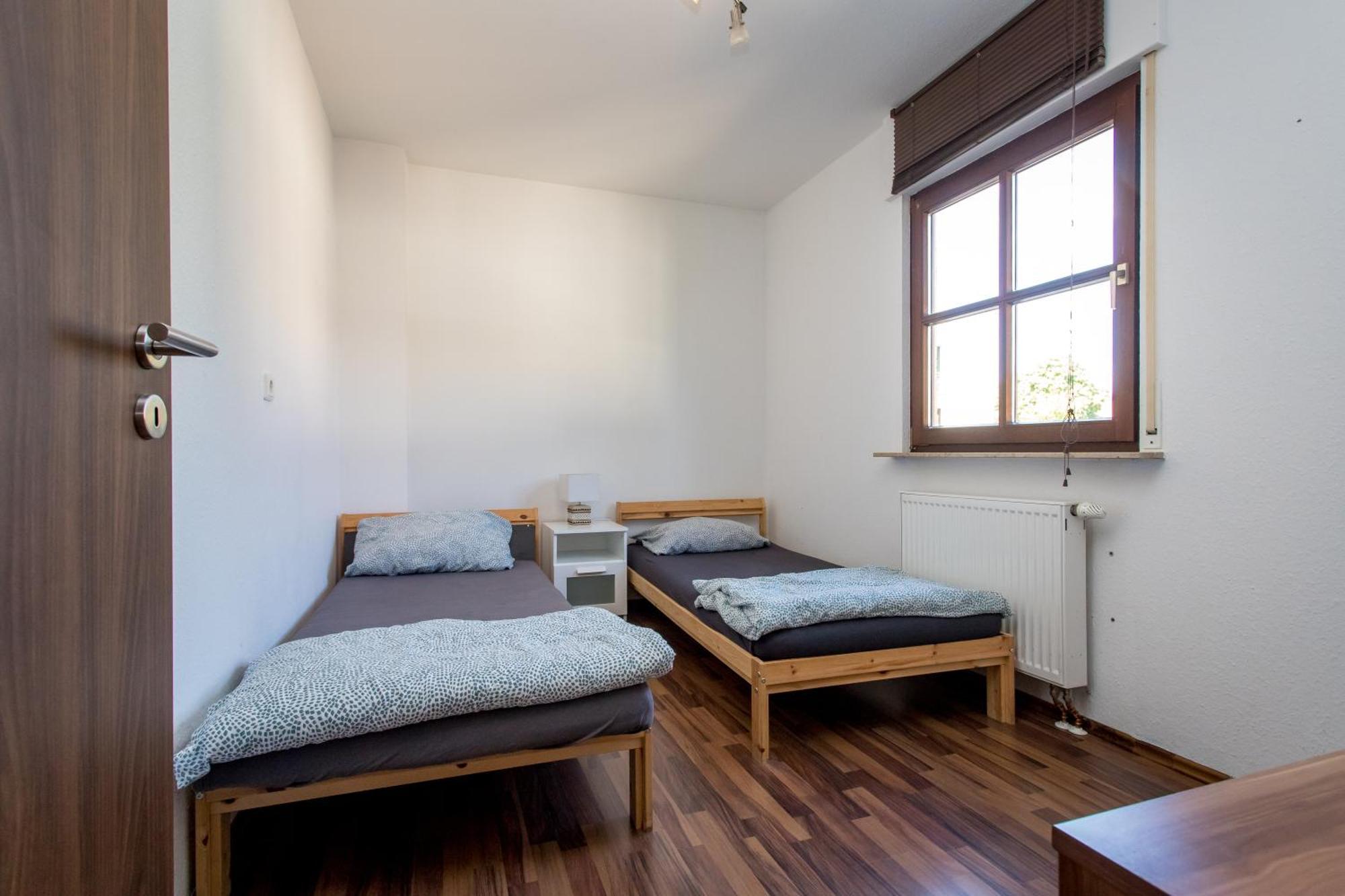 Ferienwohnung Mit 123Qm Fuer 8 Personen Mit Sehr Grossem Garten, Einfache Innen-Ausstattung Leipzig Exterior foto